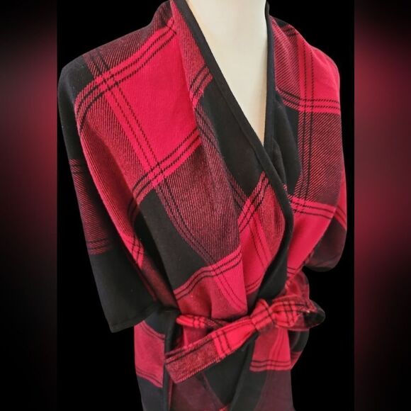 Plaid Red and Black Wrap Coat/poncho - Picture 2 of 4